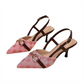 ✨💃 SPECIALE AANBIEDING -50%! Pumps met spitse neus en metalen ketting – naaldhak, hielbandje en monogramprint